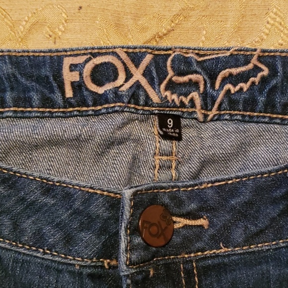 Women's Distressed Skinny Jean - Picture 2 of 3